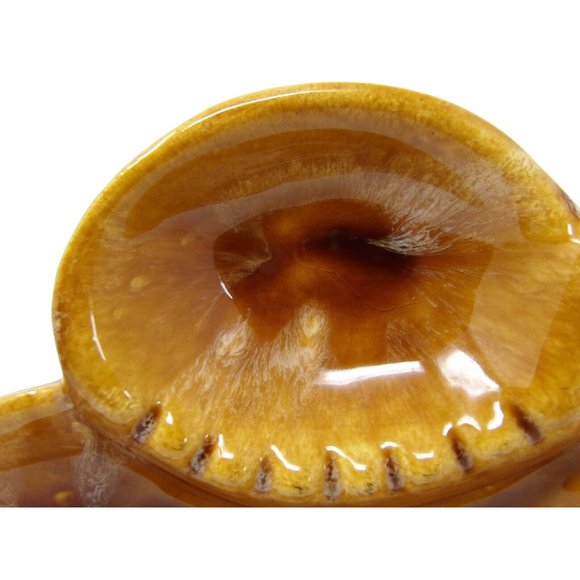 Vintage Pair of Uniquely Shaped MCM Marcia Pottery Harvest Gold & Brown Ashtrays - Picture 4 of 8